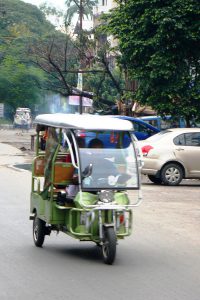 Electric_auto_rickshaw_in_Siliguri